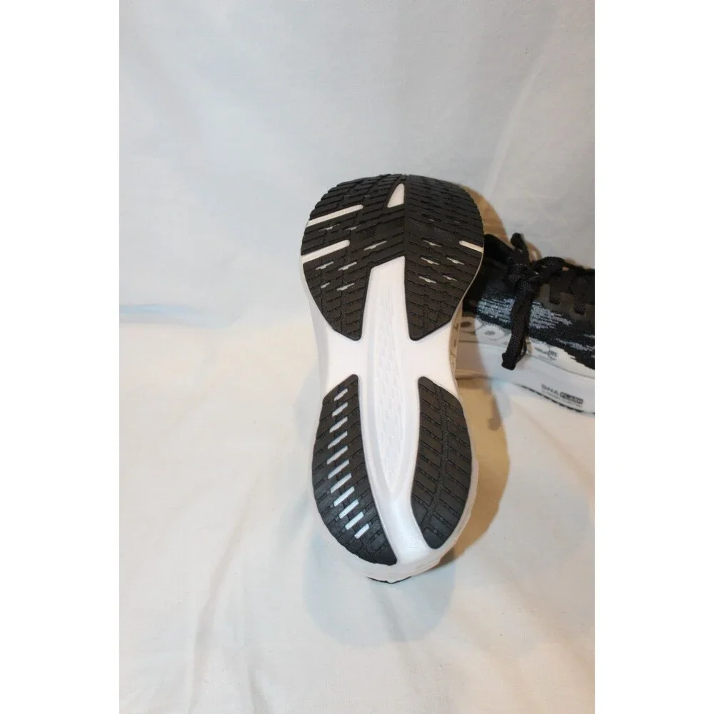 Brooks Men's Launch 11 Running Athletic Sneakers Black White NEW SZ 9